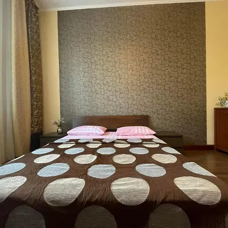 крехівська 5,апартаменти в центрі, дві спальні Lviv