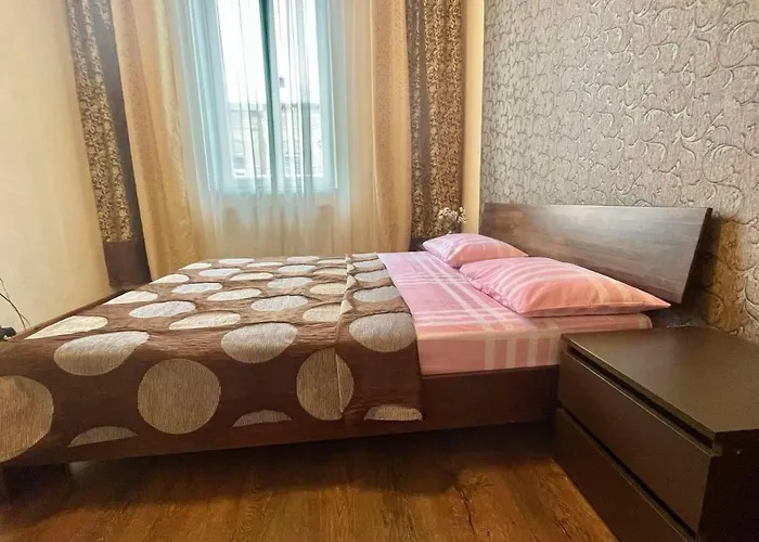 Apartamento крехівська 5,апартаменти зі світлом в центрі, дві спальні *