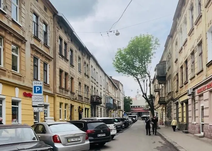 крехівська 5,апартаменти зі світлом в центрі, дві спальні Apartamento