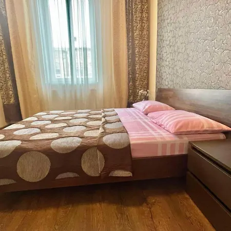 Daire крехівська 5,апартаменти зі світлом в центрі, дві спальні *